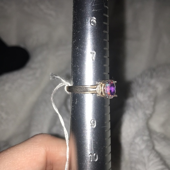 Genuine iridescent crystal set in sterling silver ring with whale tail bezel - Picture 4 of 4